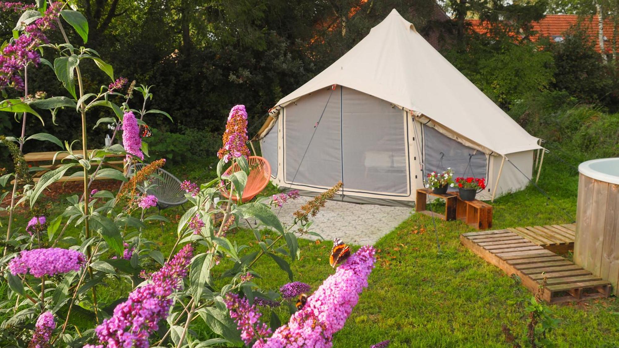 Bell Tent In Een Voedselbos Nederweert-Eind Buitenkant foto